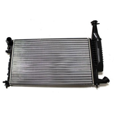 Радиатор системы охлаждения с компенсационным бачком. CITROEN: BERLINGO (M_) 1.4-1.8i/16V/4WD 98-02 \ PEUGEOT: PARTNER (5/5F) 1.4-1.8i/16V 98-02 (МКПП)